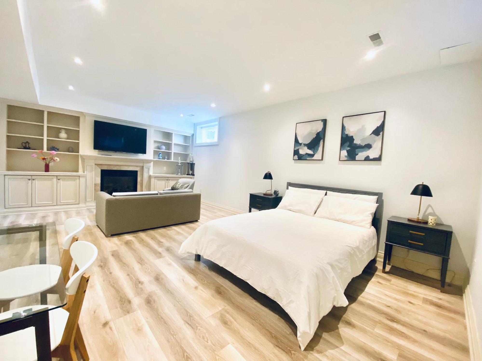 Apartment Stylish Private With 2 Bedrooms And Free Parking In Midtown *